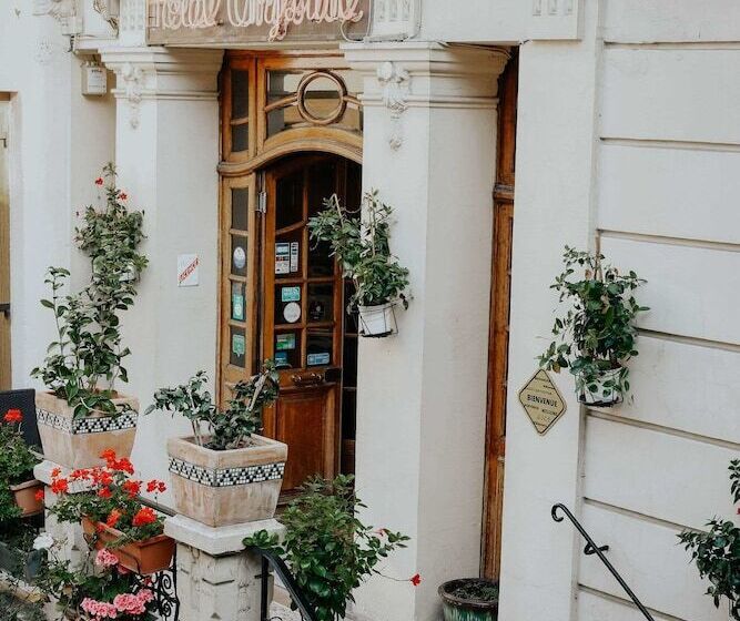 هتل Crystal Reims Centre