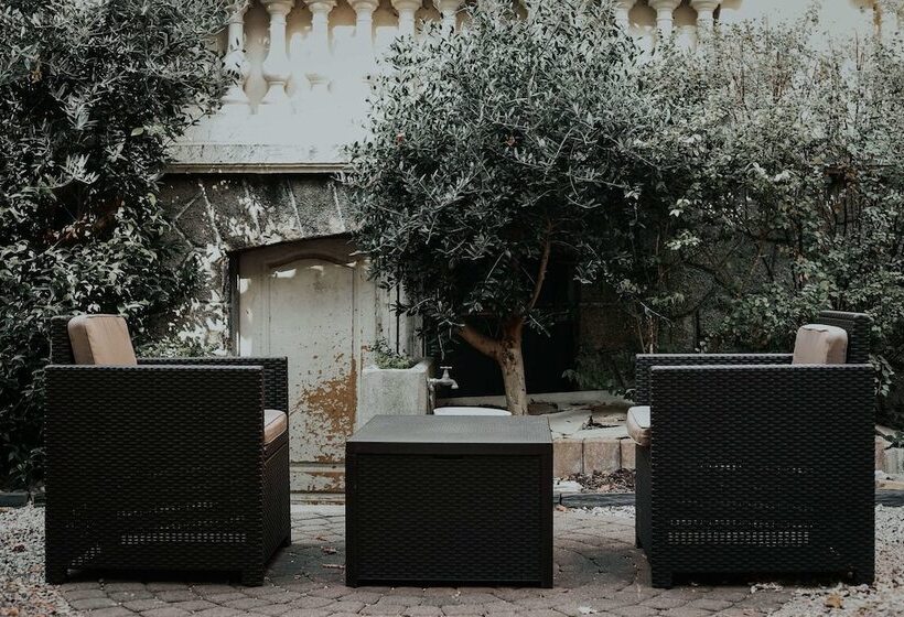 هتل Crystal Reims Centre