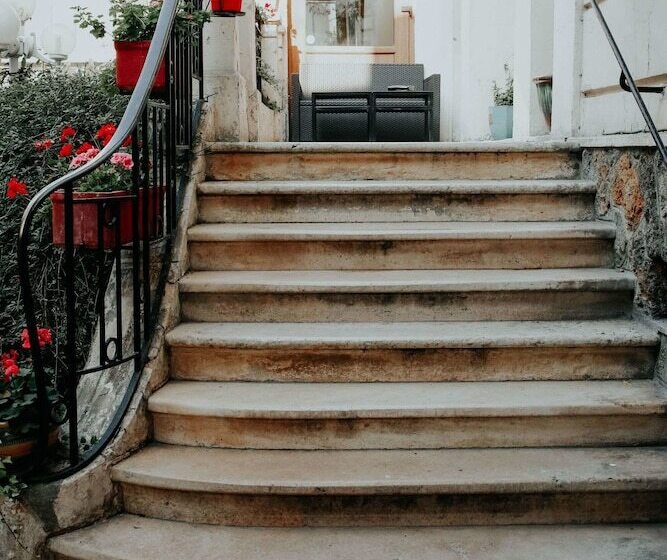 هتل Crystal Reims Centre