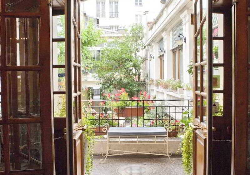 هتل Crystal Reims Centre