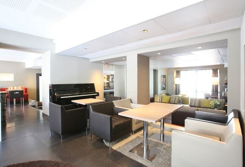 Отель De France