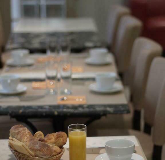 호텔 De La Comedie