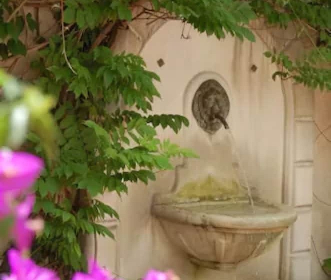 ホテル De La Fontaine