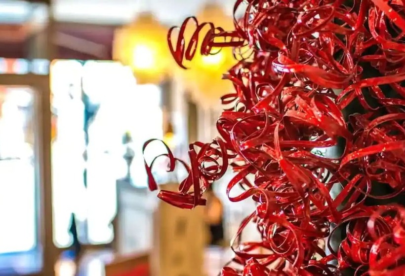 هتل Hôtel Des Beaux Arts Toulouse