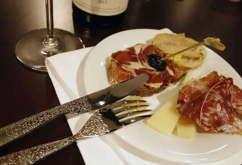 هتل Hôtel Des Beaux Arts Toulouse