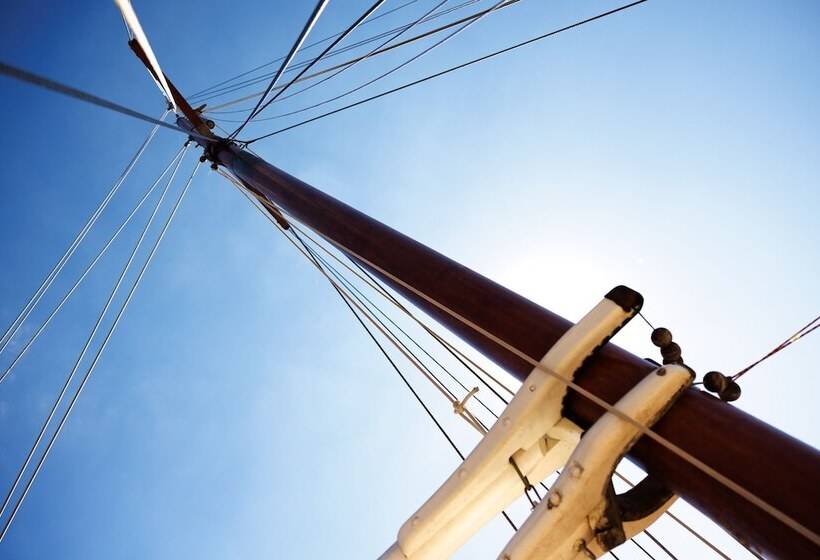 فندق Domaine De locguénolé & Spa