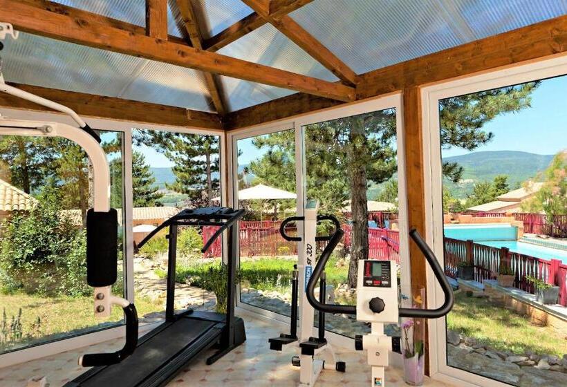 فندق Domaine Du Val De Sault