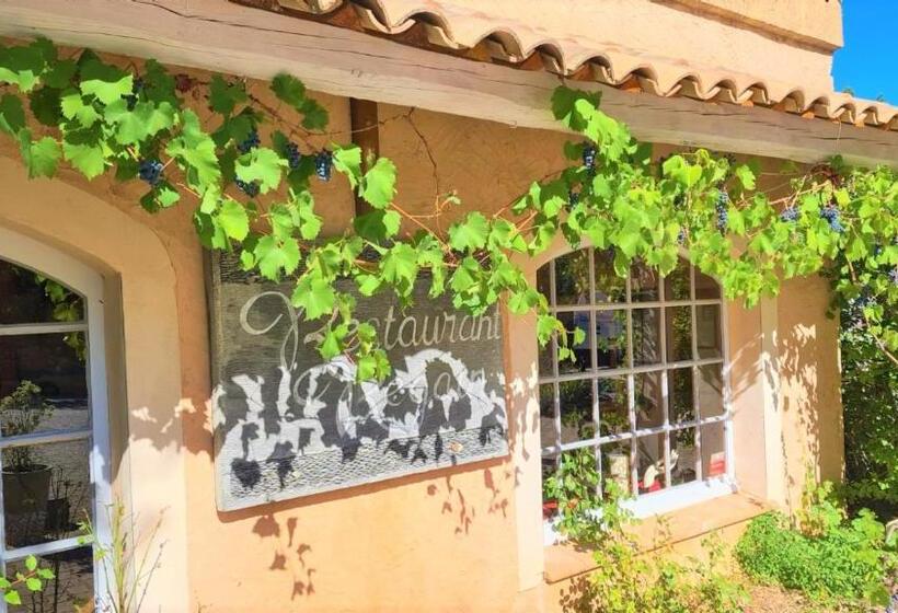 فندق Domaine Du Val De Sault