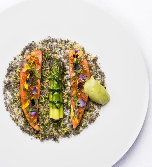 هتل Domaine Les Crayeres