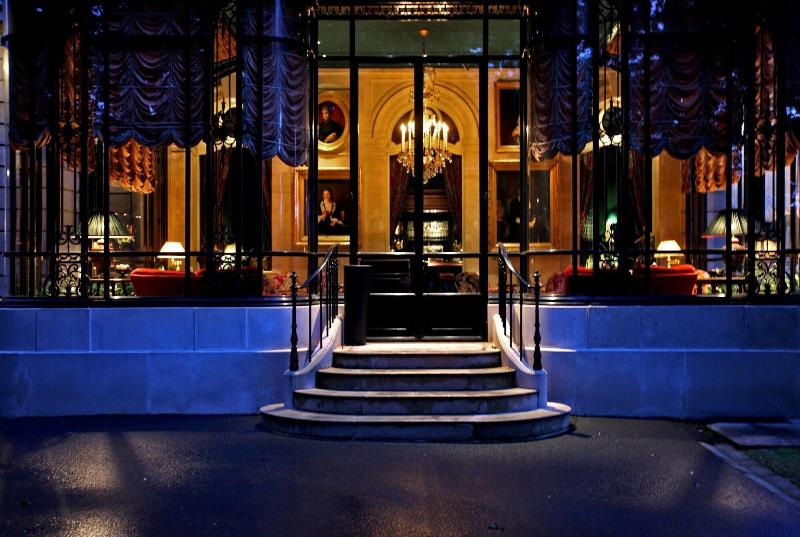 هتل Domaine Les Crayeres