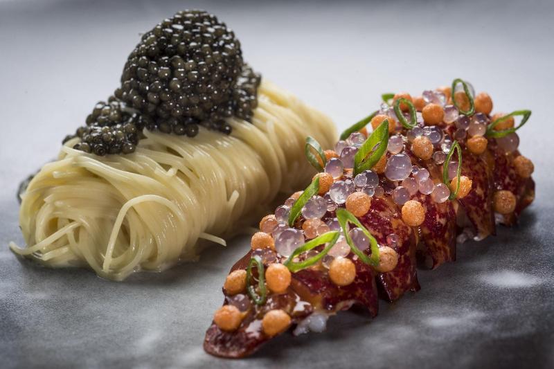 هتل Domaine Les Crayeres