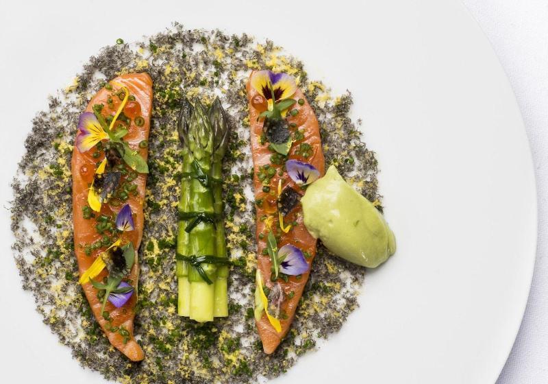 هتل Domaine Les Crayeres