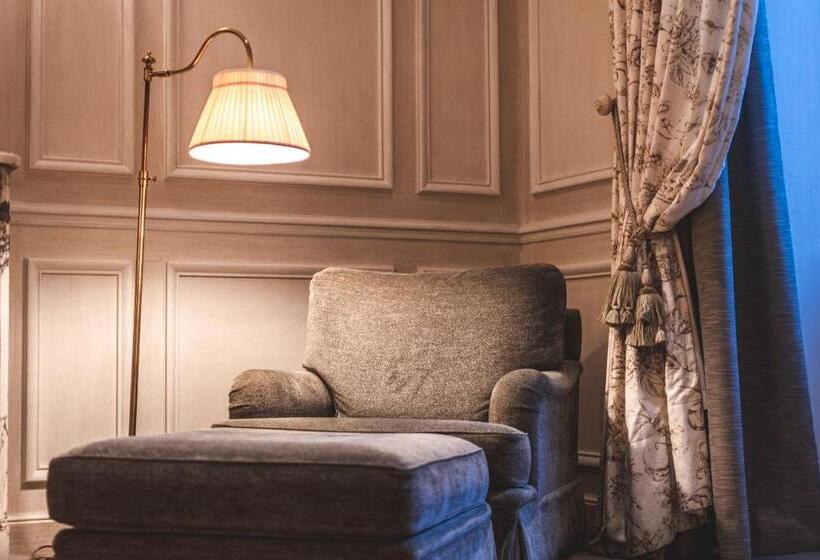 هتل Domaine Les Crayeres