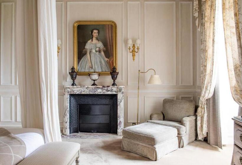 هتل Domaine Les Crayeres