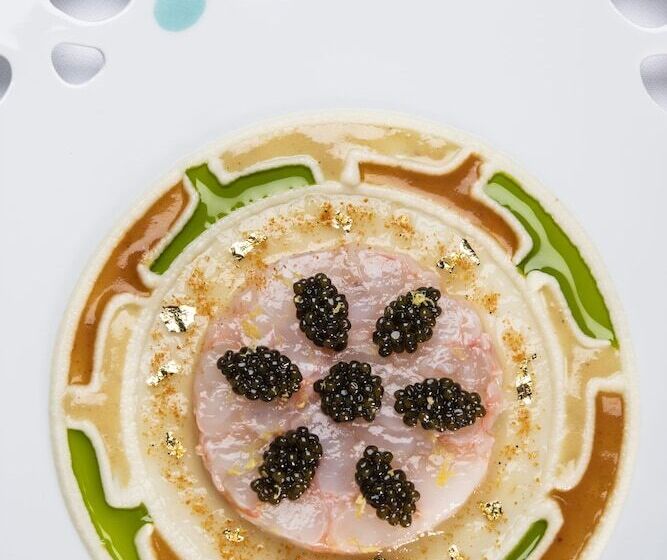 هتل Domaine Les Crayeres