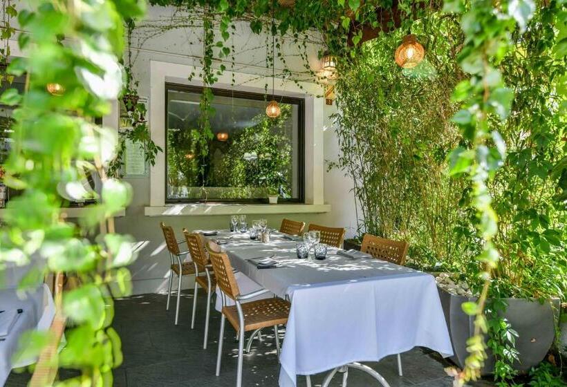 فندق Du Commerce