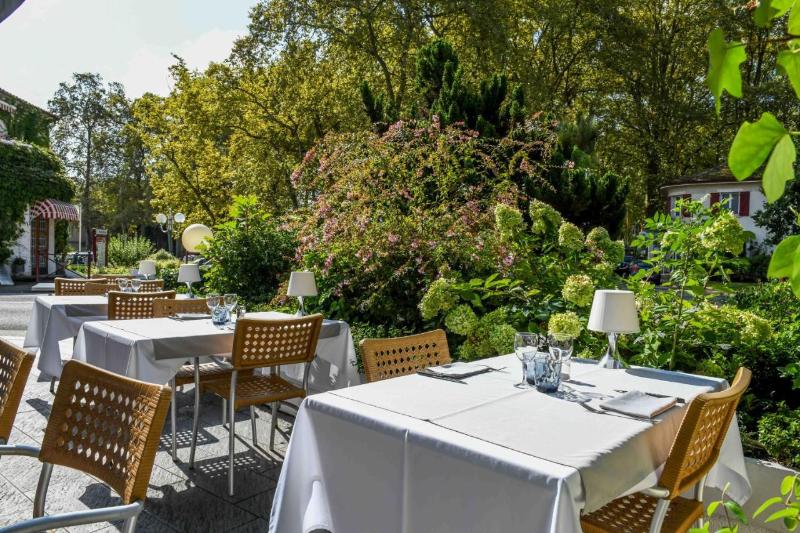 בית מלון כפרי Du Commerce