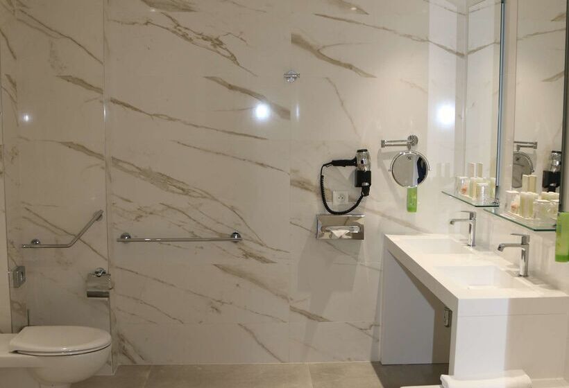 Golden Tulip Cannes Hotel De Paris