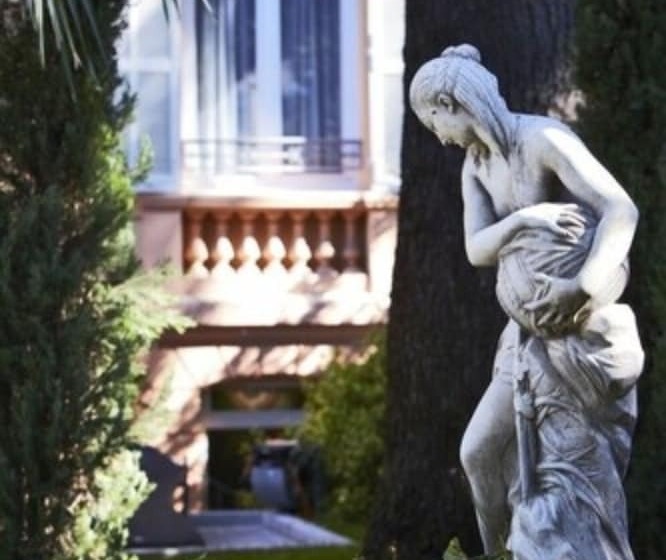Golden Tulip Cannes Hotel De Paris