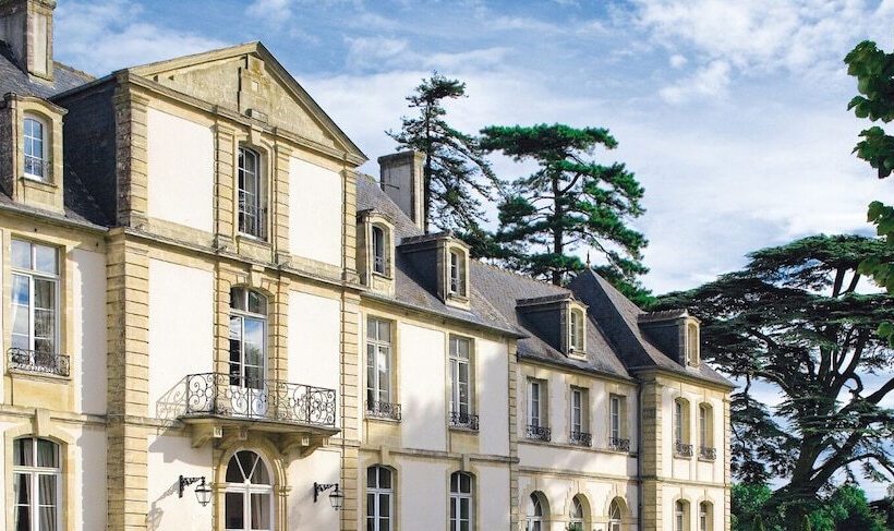 Отель Grand Hôtel Château De Sully Piscine & Spa