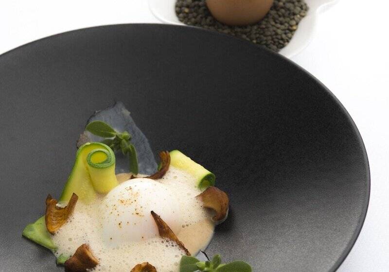 Отель Grand Hôtel Château De Sully Piscine & Spa