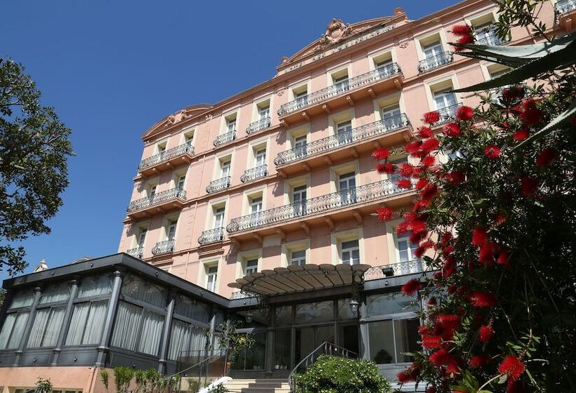 هتل Grand Hôtel Des Ambassadeurs