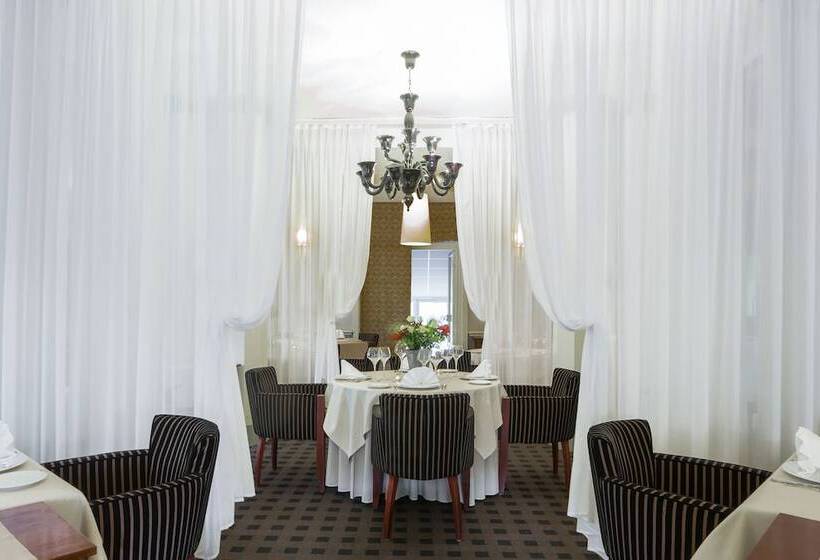 בית מלון כפרי Hôtel Helvie