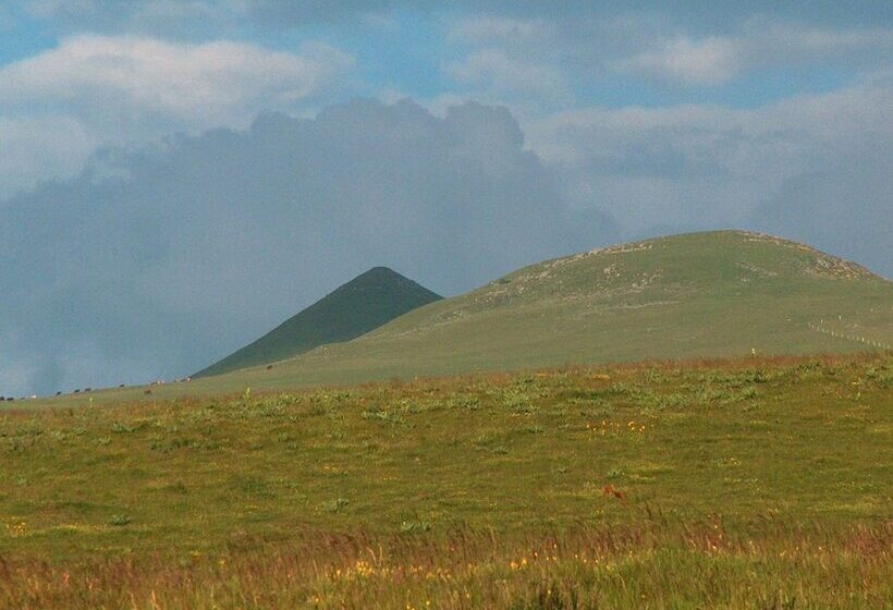 Отель Hostellerie De La Maronne