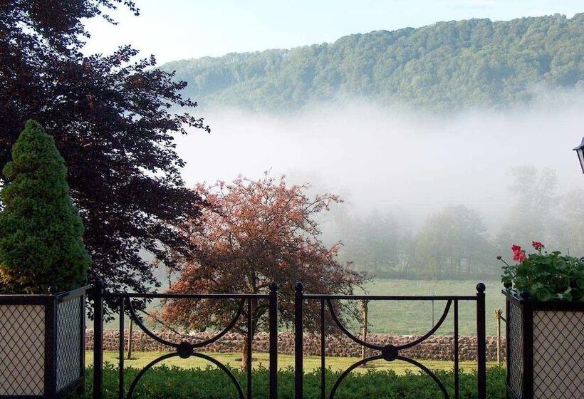 Отель Hostellerie De La Maronne