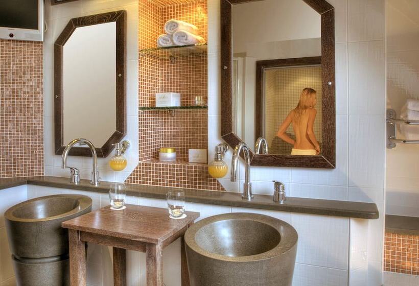 فندق Hostellerie Des Chateaux & Spa