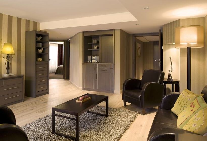 בית מלון כפרי Hostellerie Des Chateaux & Spa