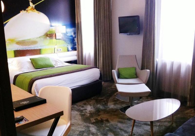 هتل Hostellerie Du Chapeau Rouge