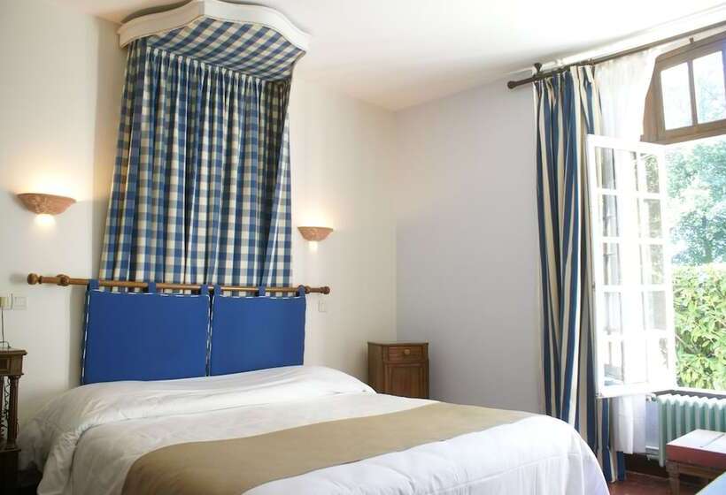 호텔 Hostellerie Du Château De L Isle