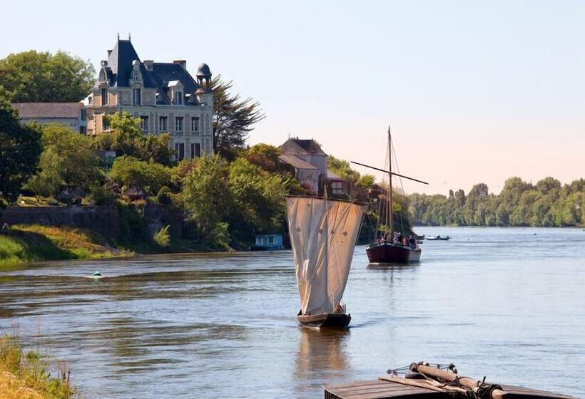 Logis Hotel La Croix Blanche Fontevraud