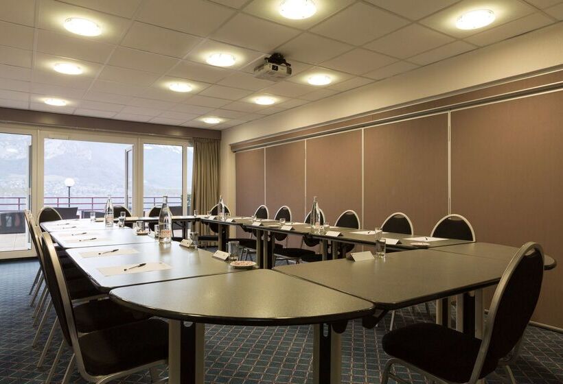 בית מלון כפרי Hôtel Beauregard, The Originals Relais