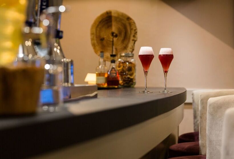 בית מלון כפרי Hôtel Beauregard, The Originals Relais