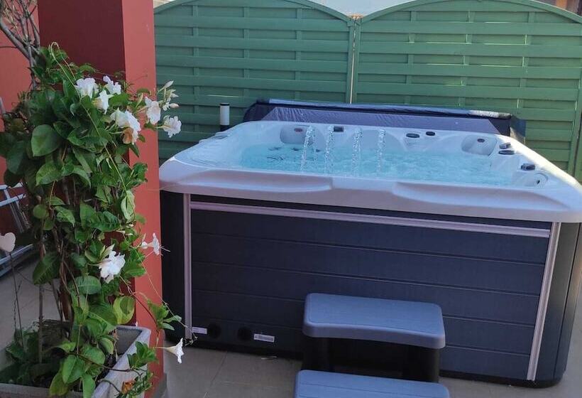 ホテル Hôtel Casabella