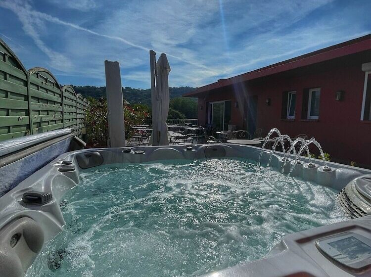 ホテル Hôtel Casabella