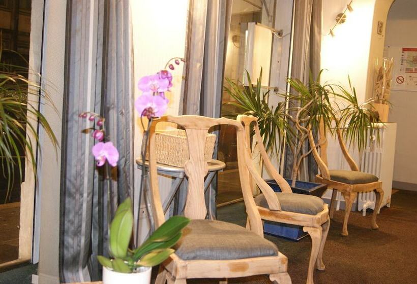 فندق Hôtel Central