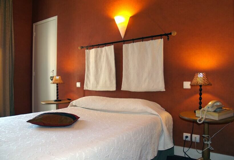 فندق Hôtel Central