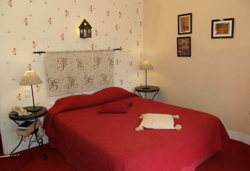 فندق Hôtel Central