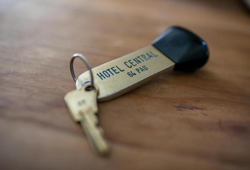 فندق Hôtel Central