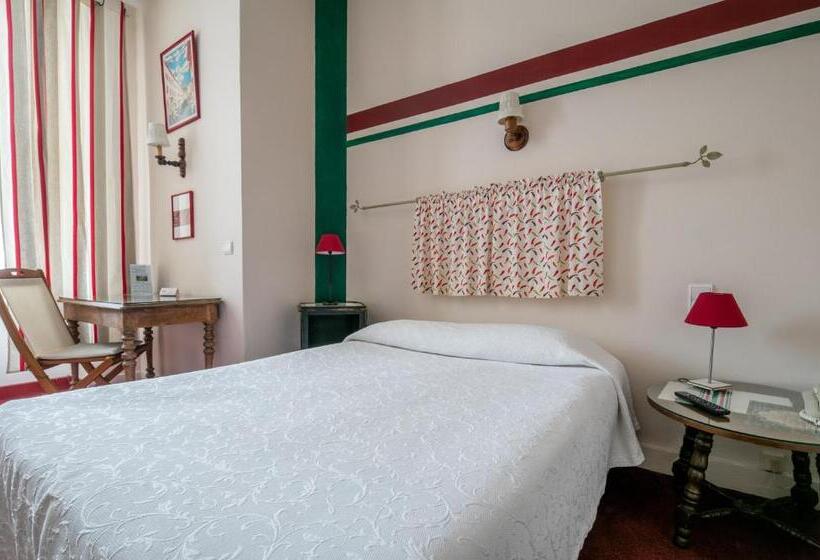 فندق Hôtel Central