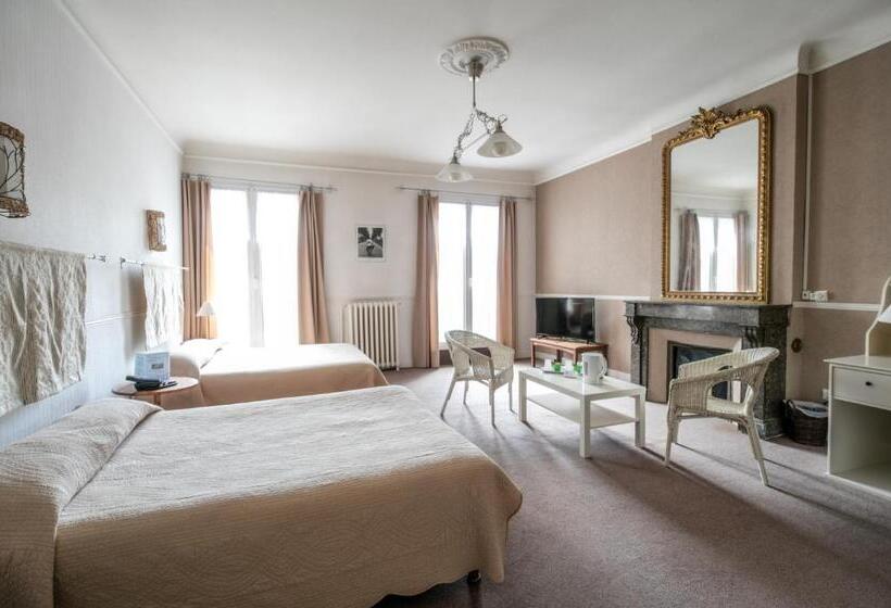 فندق Hôtel Central