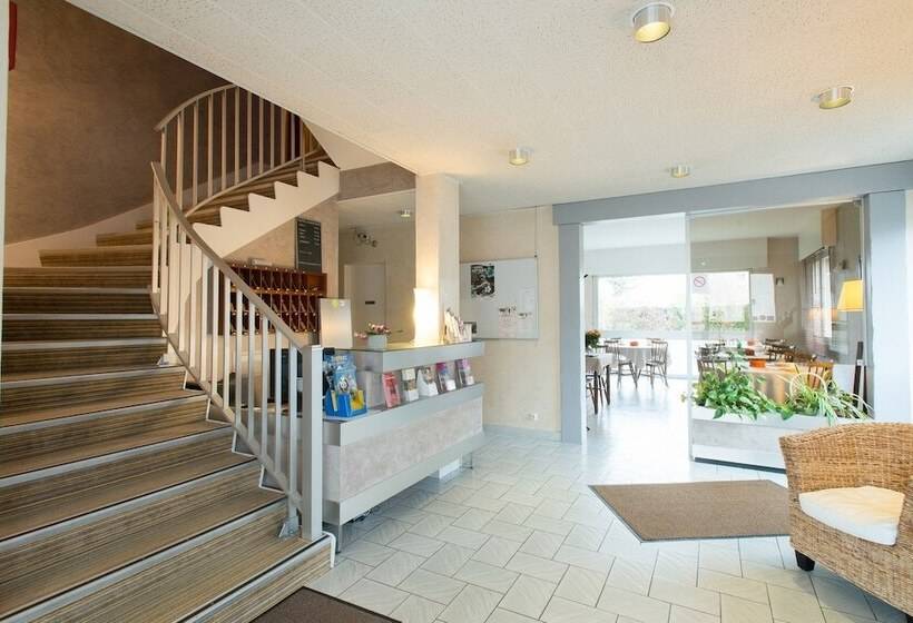 فندق Hôtel Chantepie