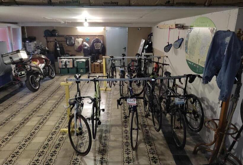 בית מלון כפרי Hôtel Confort 09 Ou Hc 09