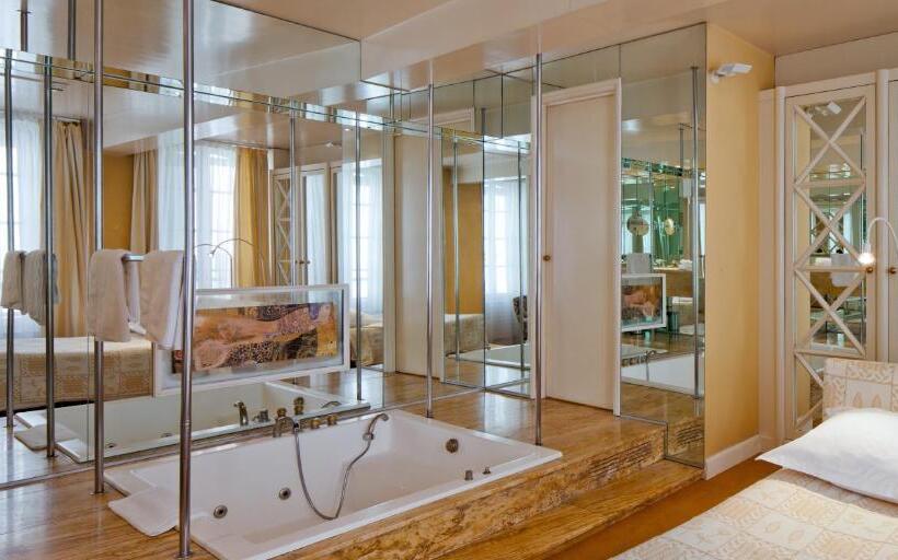 Отель Hôtel De France