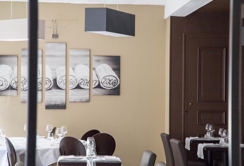 فندق Hôtel De France Vire