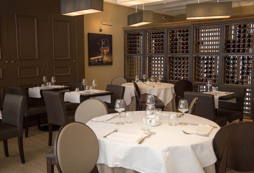 فندق Hôtel De France Vire