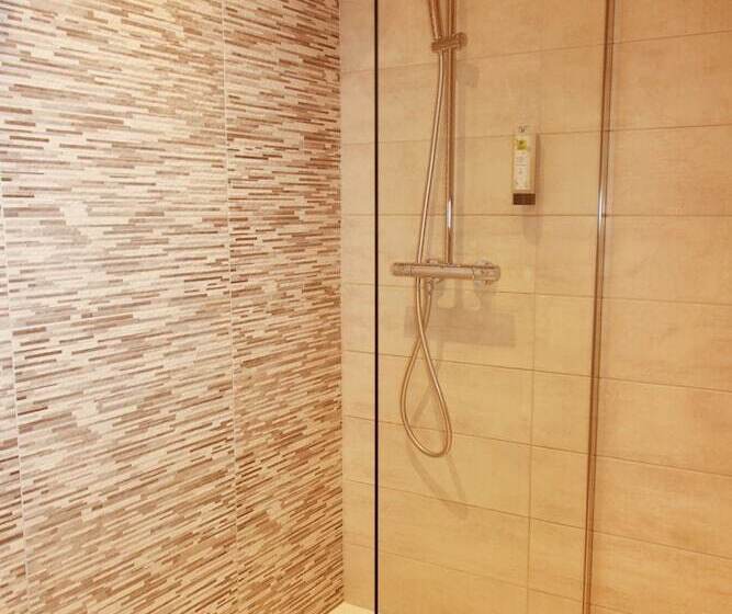 فندق Hôtel De France Vire